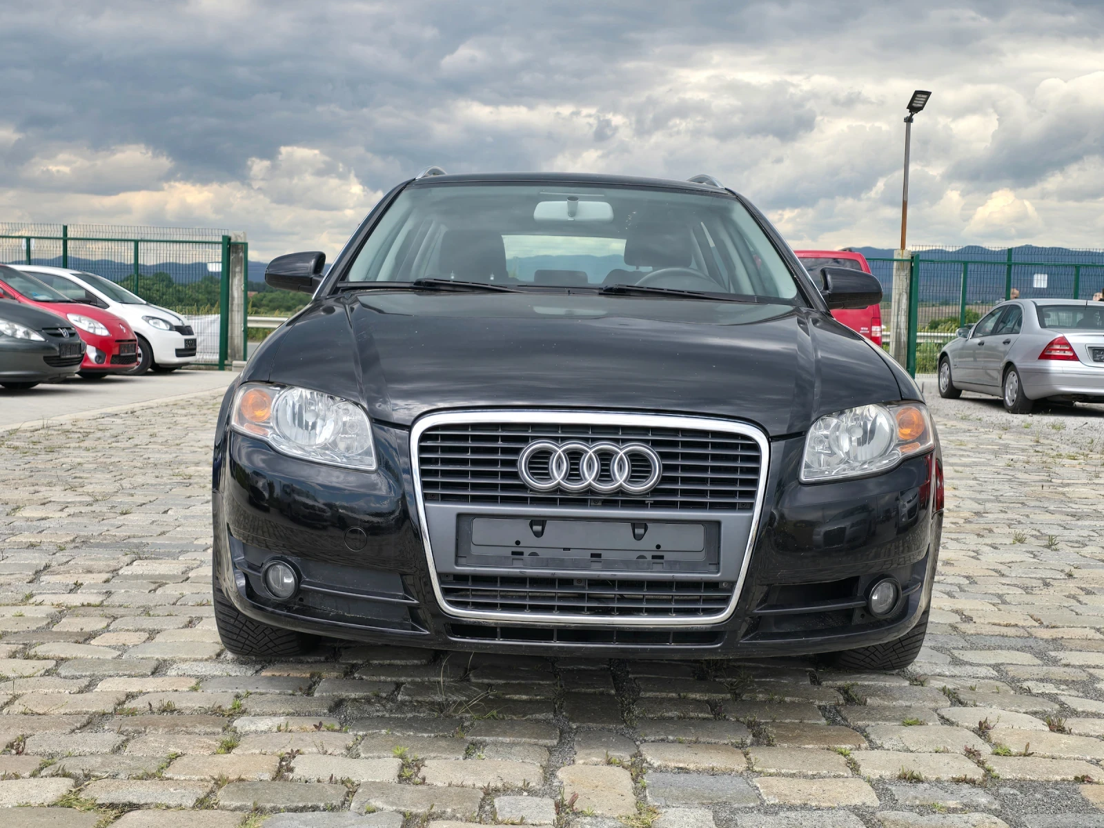 Audi A4 2.0TDI 140кс АВТОМАТИК ЕВРО 4 ТОП СЪСТОЯНИЕ - изображение 2