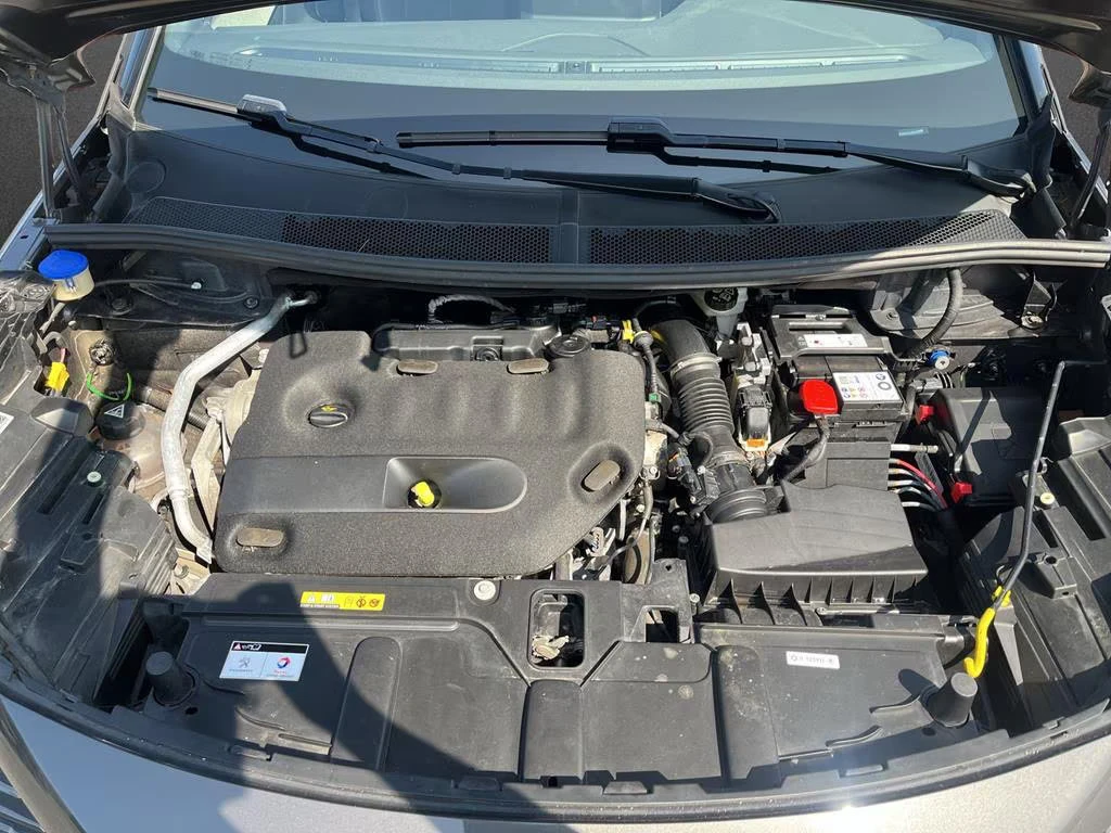 Peugeot 5008 2.0HDI/180HP/GT/7SEATS/NAVI/LED/AMBI/CAM/KLES/641v - изображение 4