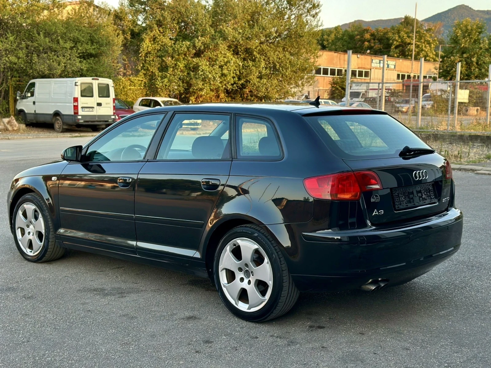 Audi A3 SportBack 2, 0tdi Automat  - изображение 5