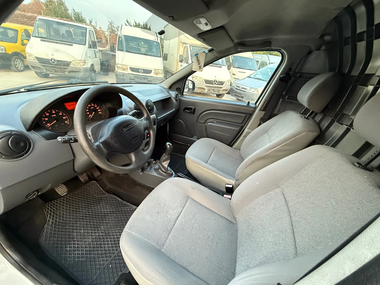 Dacia Logan 1.5DCI - изображение 9
