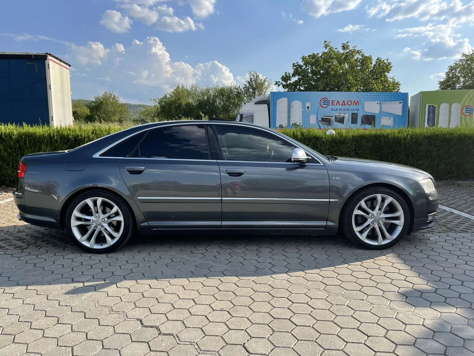 Audi S8  - изображение 3