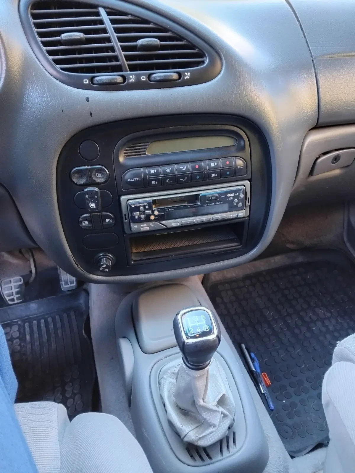 VW Sharan 1.8 150 кс. Газ | Mobile.bg — изображение 11