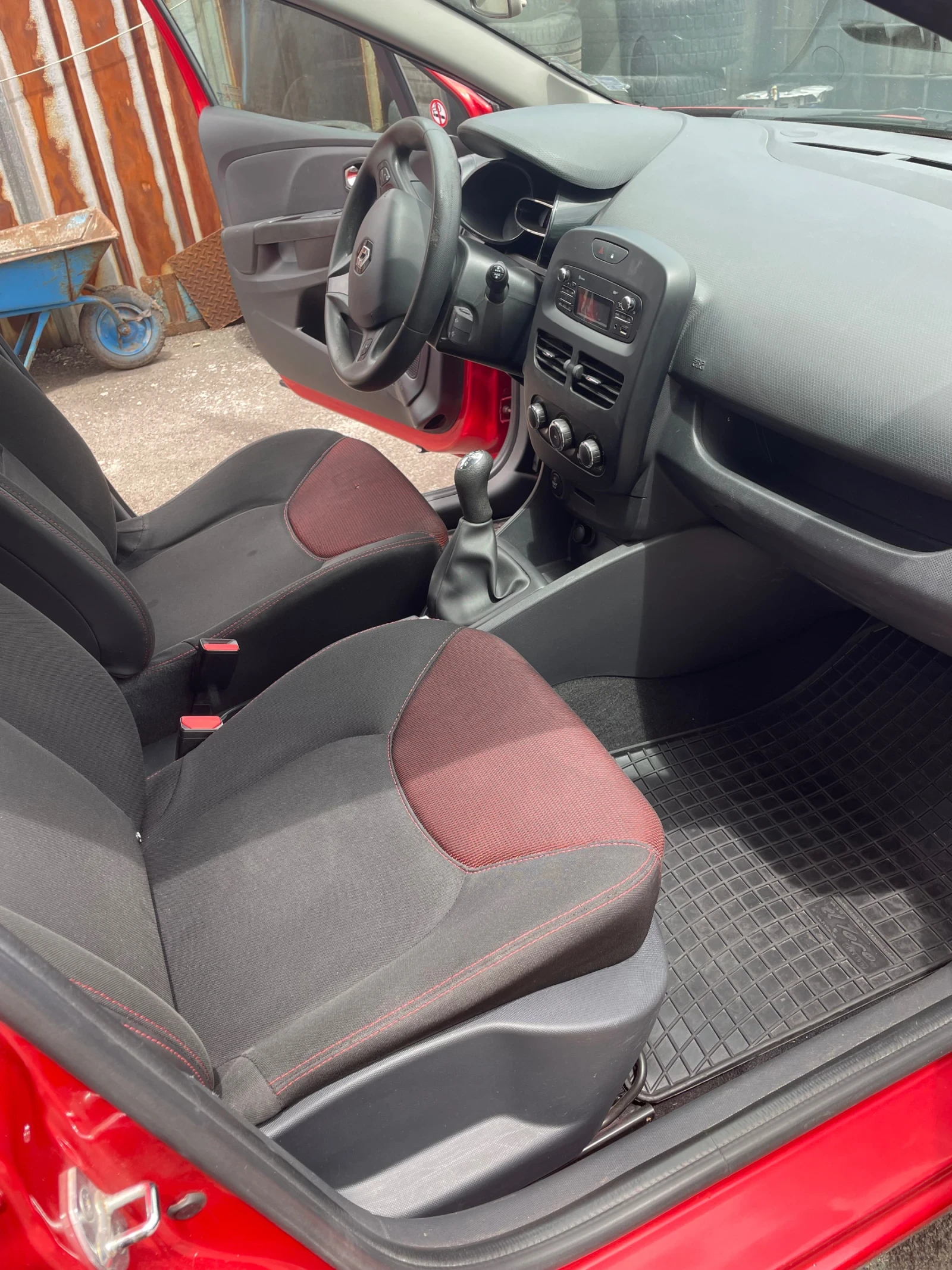 Renault Clio  - изображение 9