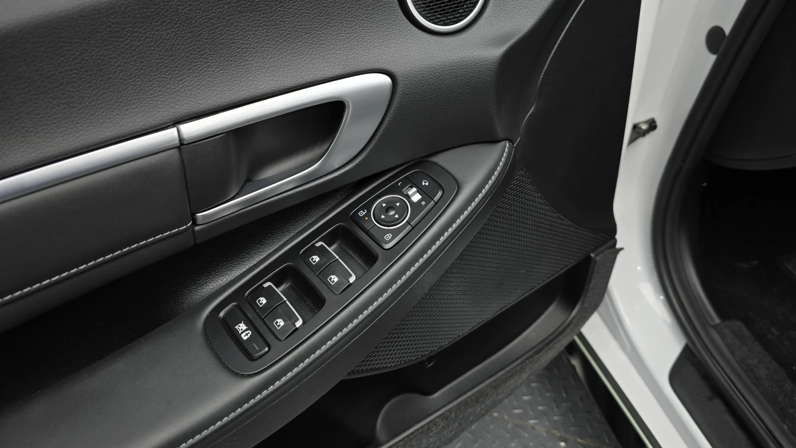 Hyundai Sonata The Edge 2.0LPG Mobility autogeorge.com | Mobile.bg � ����������� 16