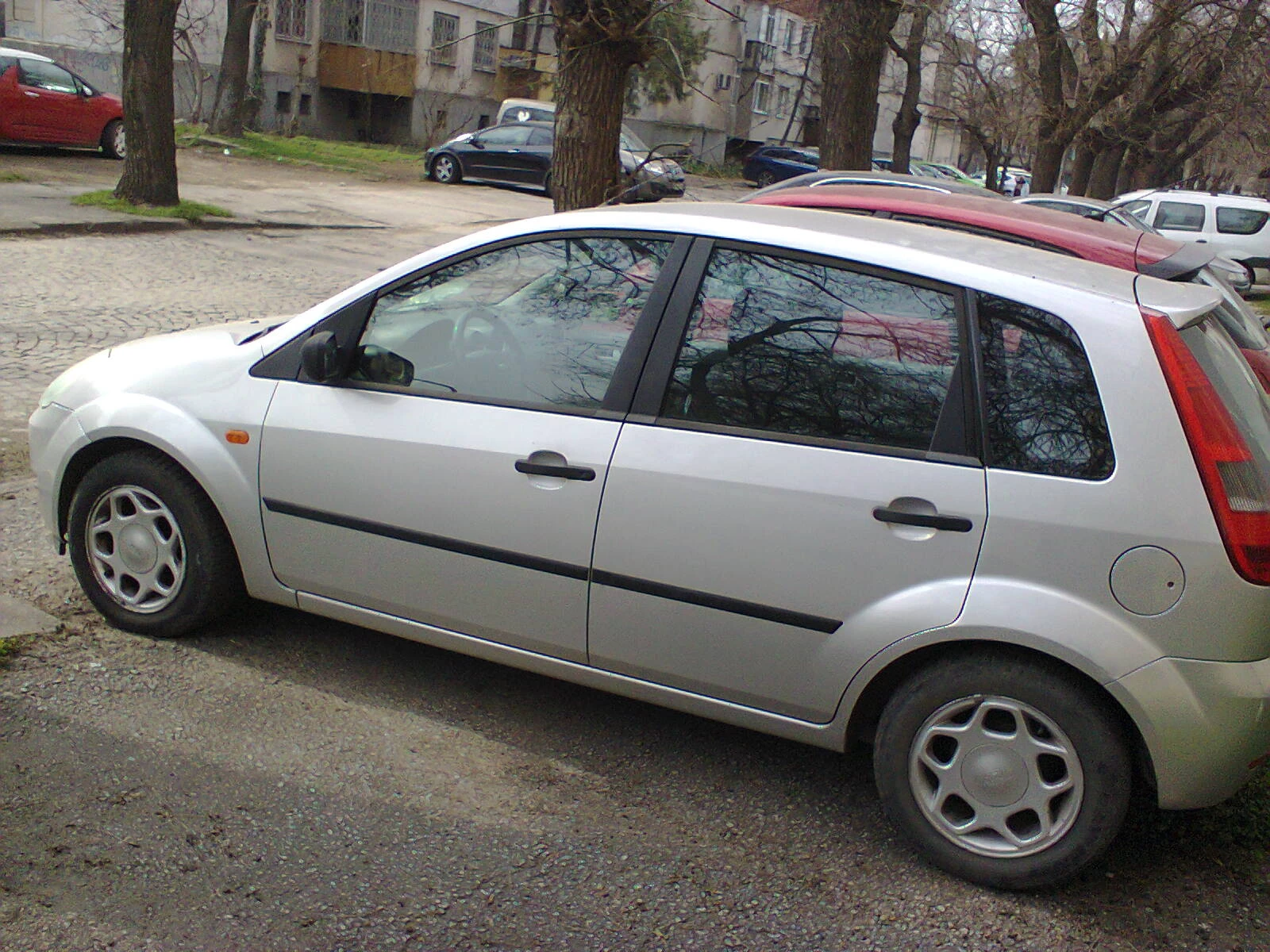 Ford Fiesta Газ/Бензин 1.4-80 коня* Климатик* , снимка 5 - Автомобили и джипове - 53754296