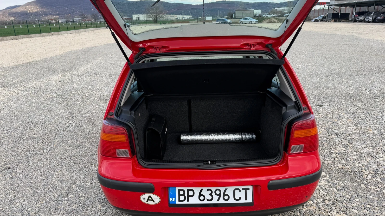 VW Golf 1.9 TDI 90hp, снимка 4 - Автомобили и джипове - 53990054