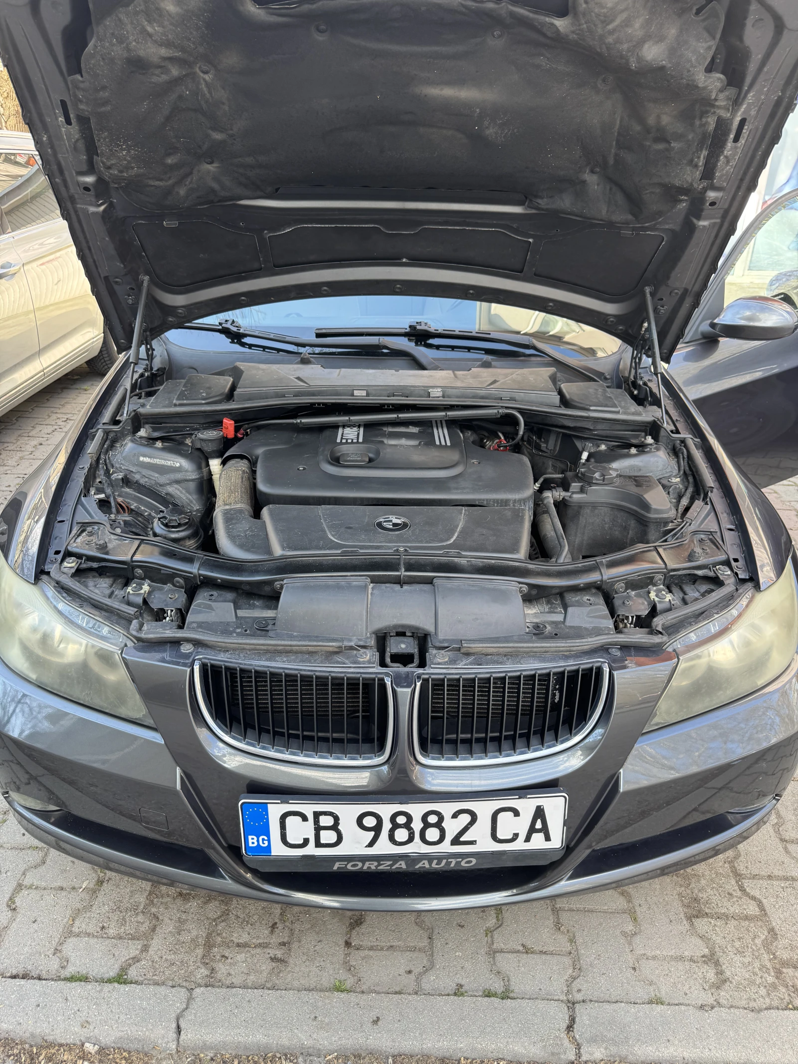 BMW 320, снимка 11 - Автомобили и джипове - 54106117