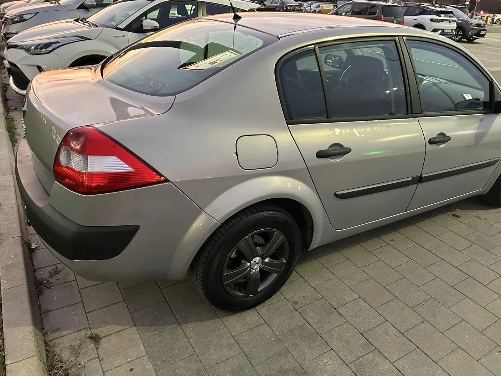 Renault Megane, снимка 3 - Автомобили и джипове - 54491514