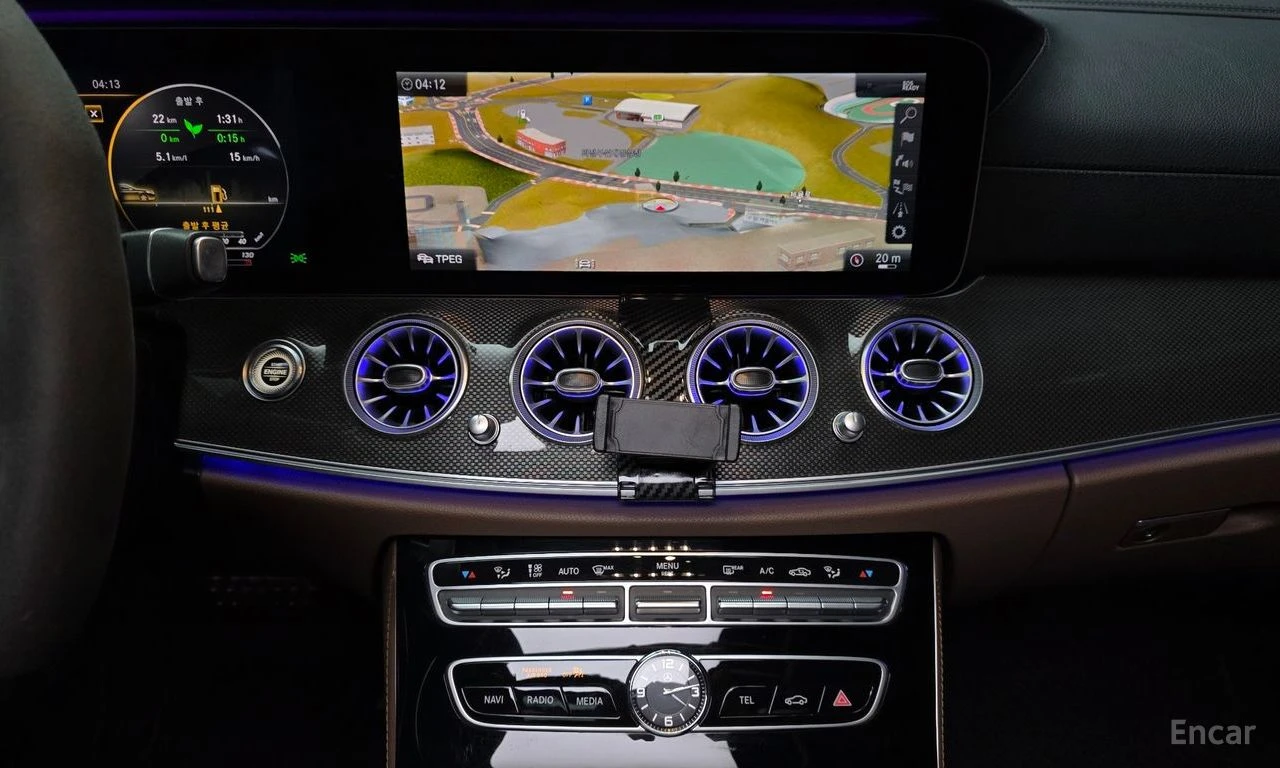 Mercedes-Benz E 53 AMG 4MATIC+ BURMESTER* ОБДУХВАНЕ* LANE ASS* ПАНО* 360, снимка 14 - Автомобили и джипове - 54729699