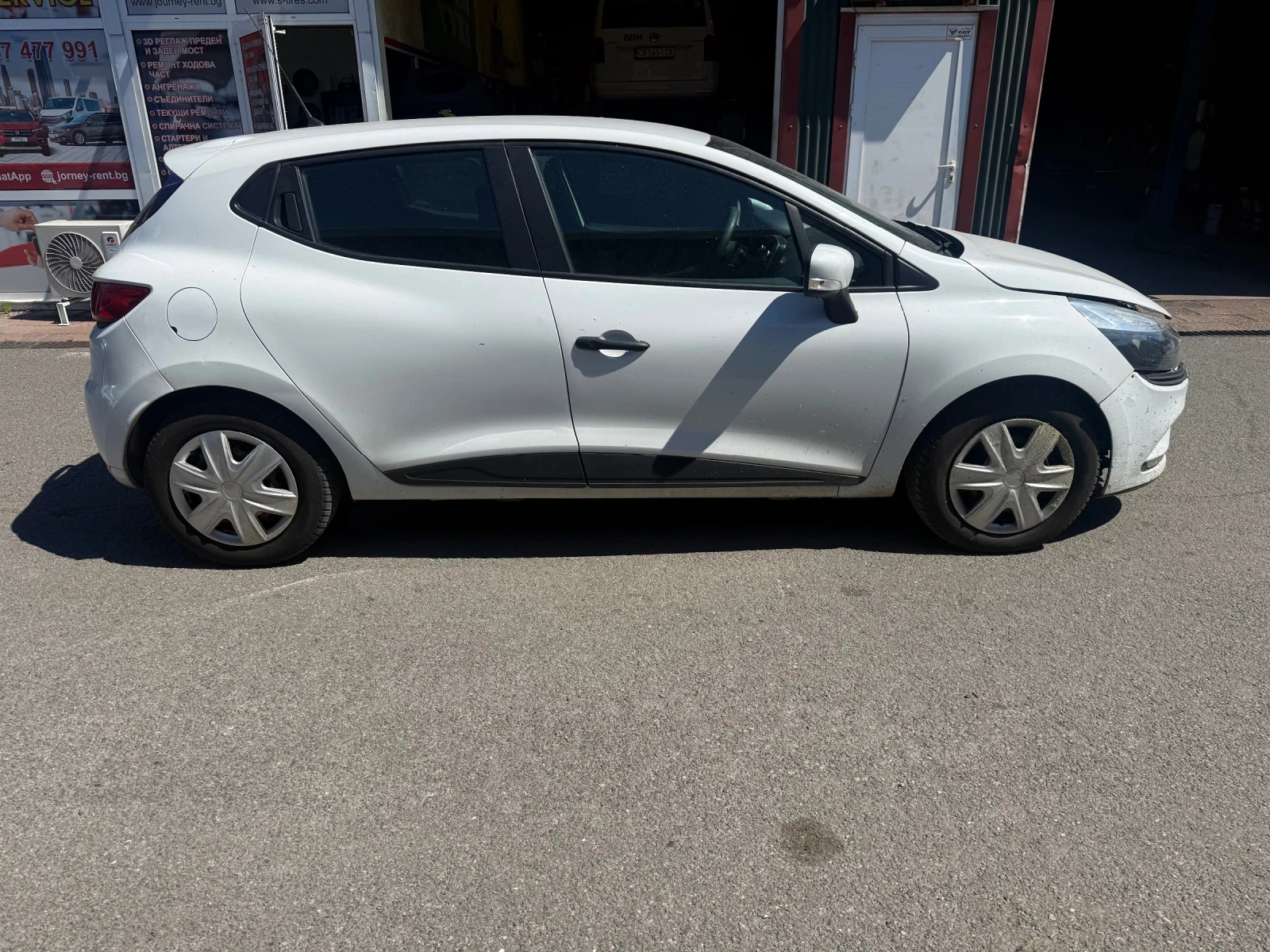 Renault Clio, снимка 2 - Автомобили и джипове - 55184872