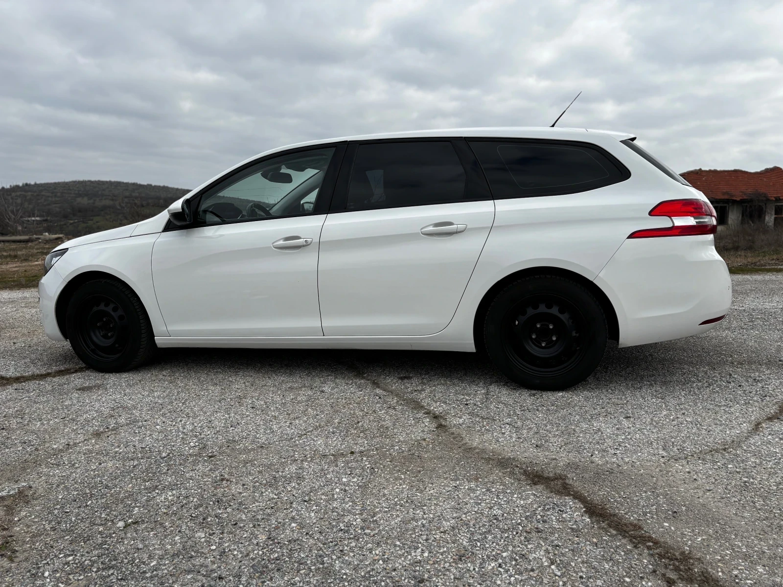 Peugeot 308 1.2, снимка 5 - Автомобили и джипове - 55231831