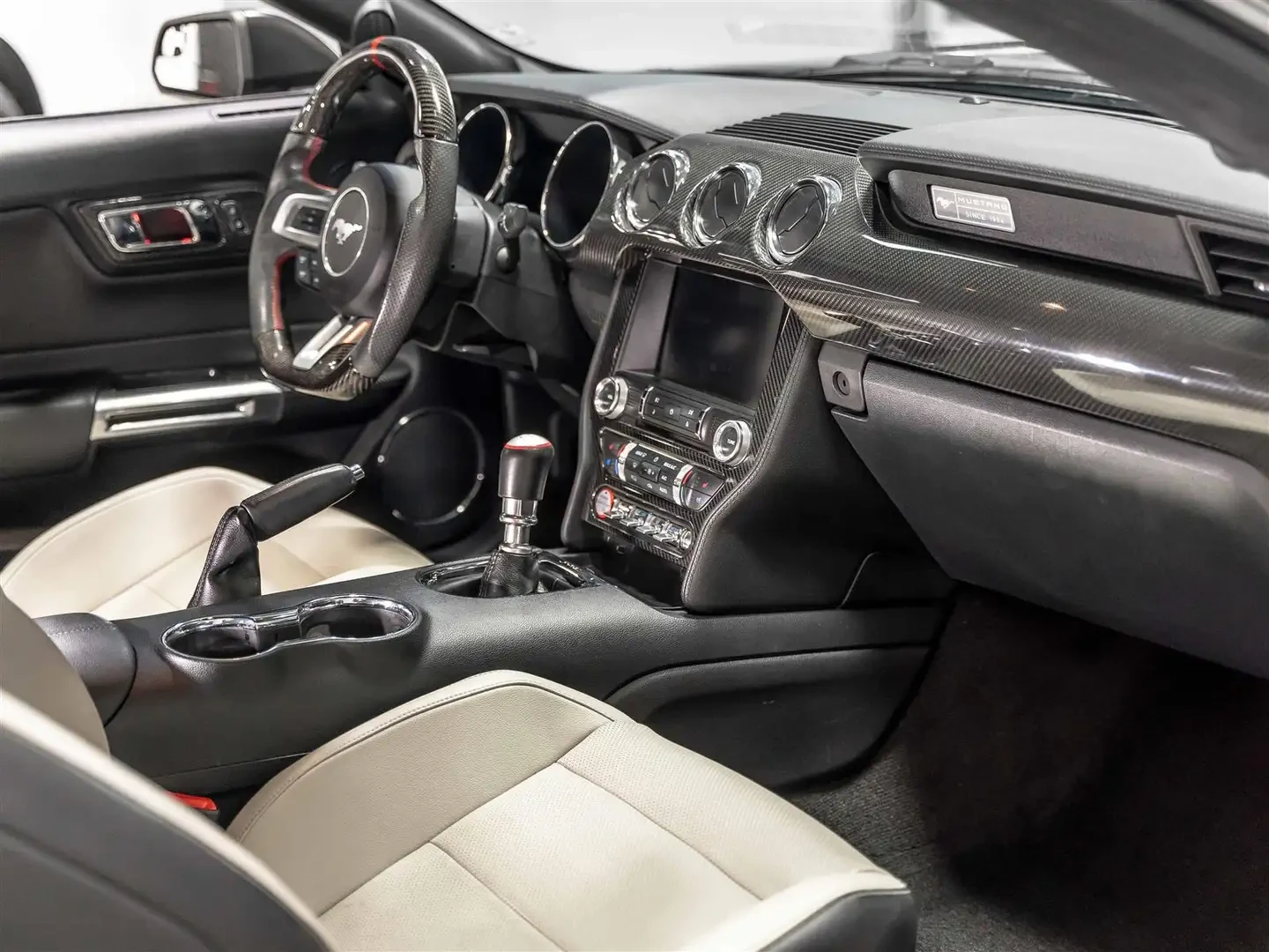 Ford Mustang 710HP STAGE 2 Whipple | BORLA EXH | CARBON | ФОЛИО, снимка 7 - Автомобили и джипове - 55304486