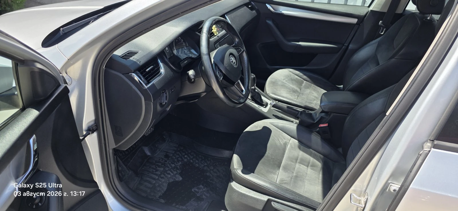 Skoda Octavia 2.0 TDI, DSG, Pano., снимка 10 - Автомобили и джипове - 55540201