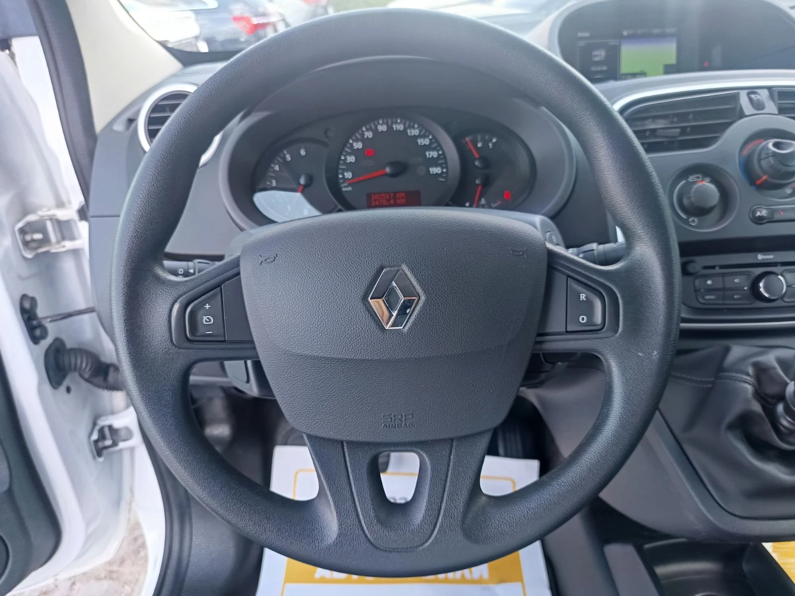 Renault Kangoo Maxi/ 1.5dCi/ 95к.с., снимка 9 - Автомобили и джипове - 55559980