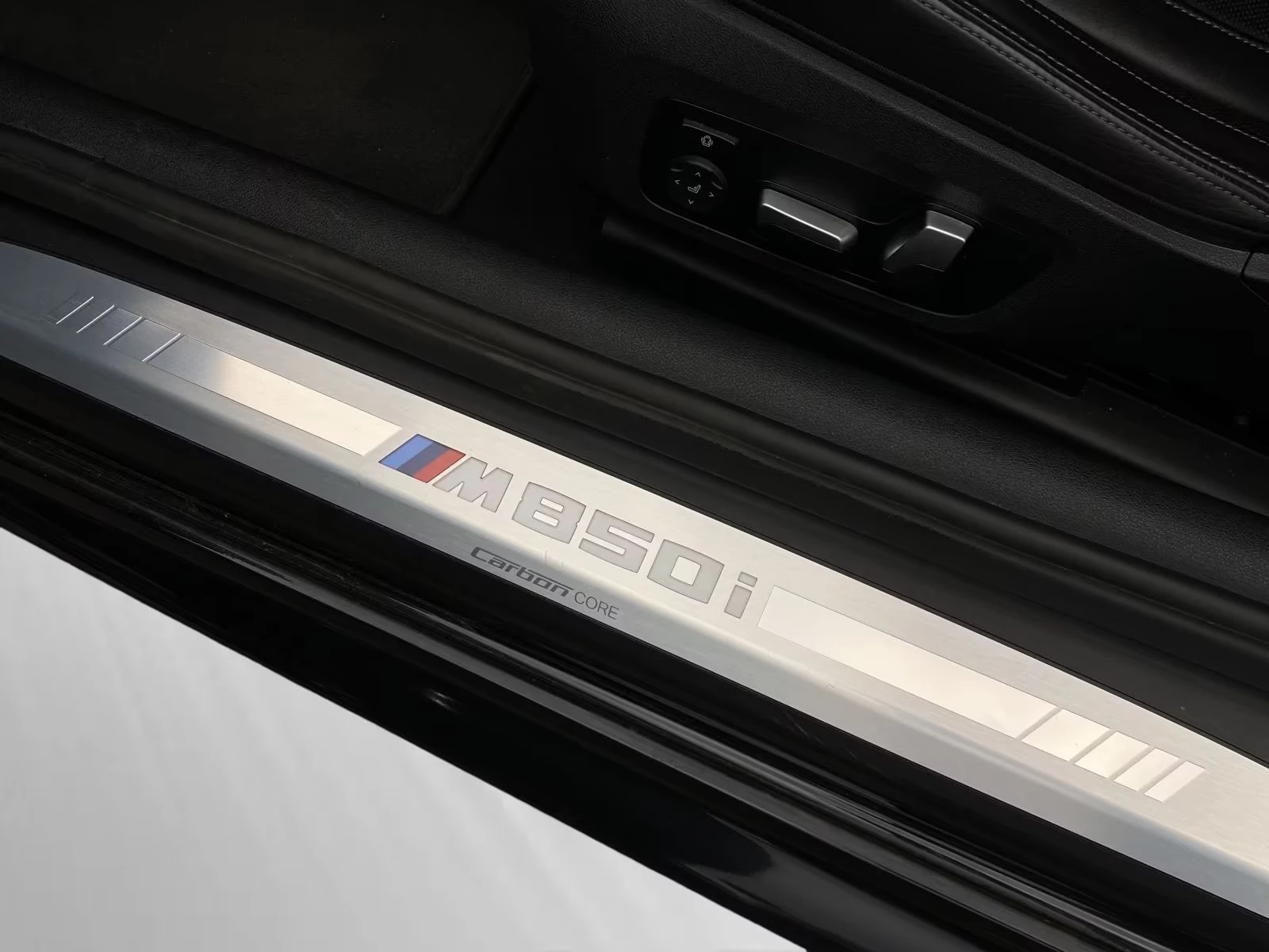 BMW 535 xDRIVE/530HP/COUPE/HI-FI/CAM/HUD/MEMO/, снимка 14 - Автомобили и джипове - 55655420