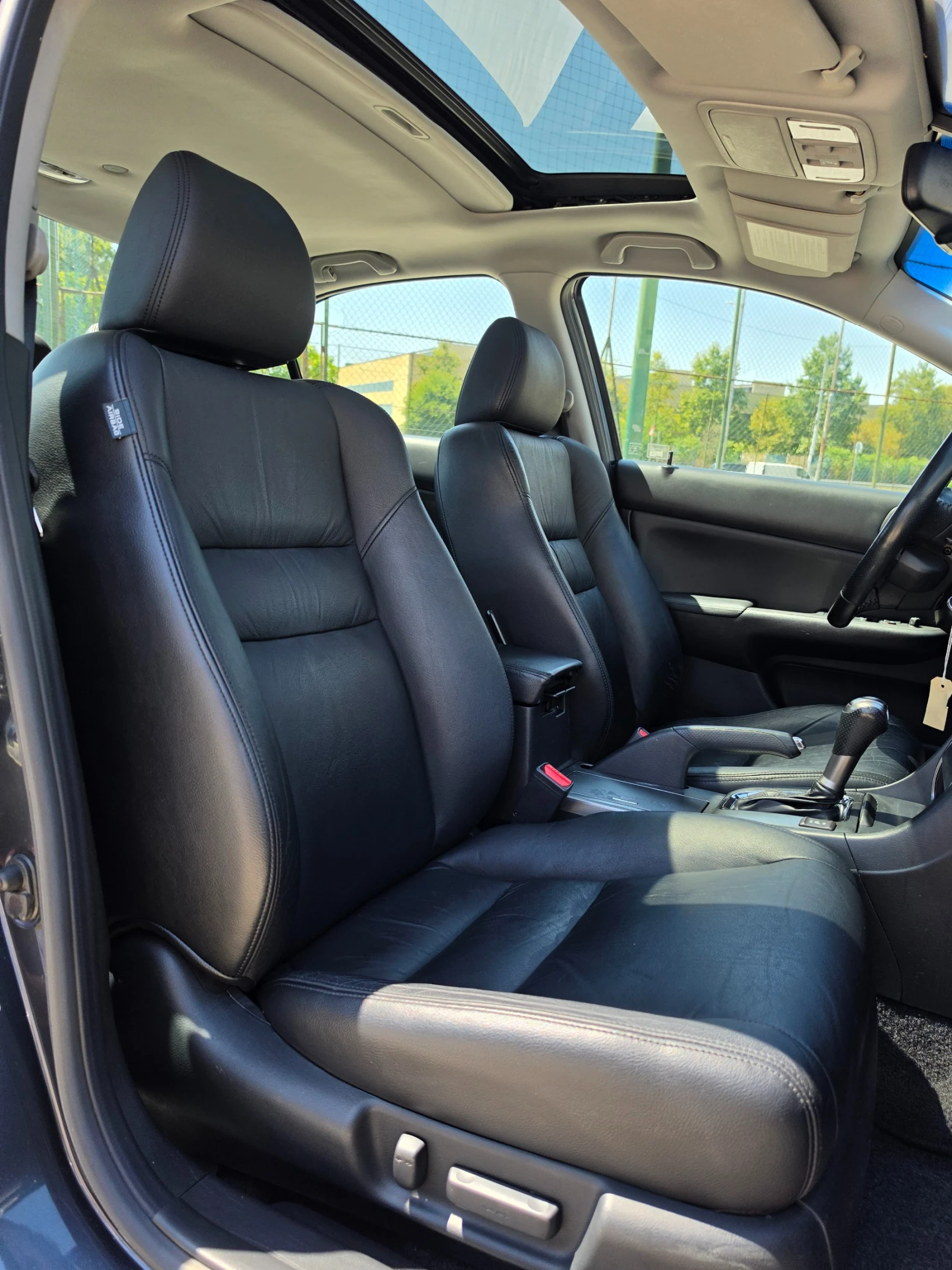 Honda Accord 2.4i-VTEC Executive Facelift NAVI, снимка 13 - Автомобили и джипове - 55659966