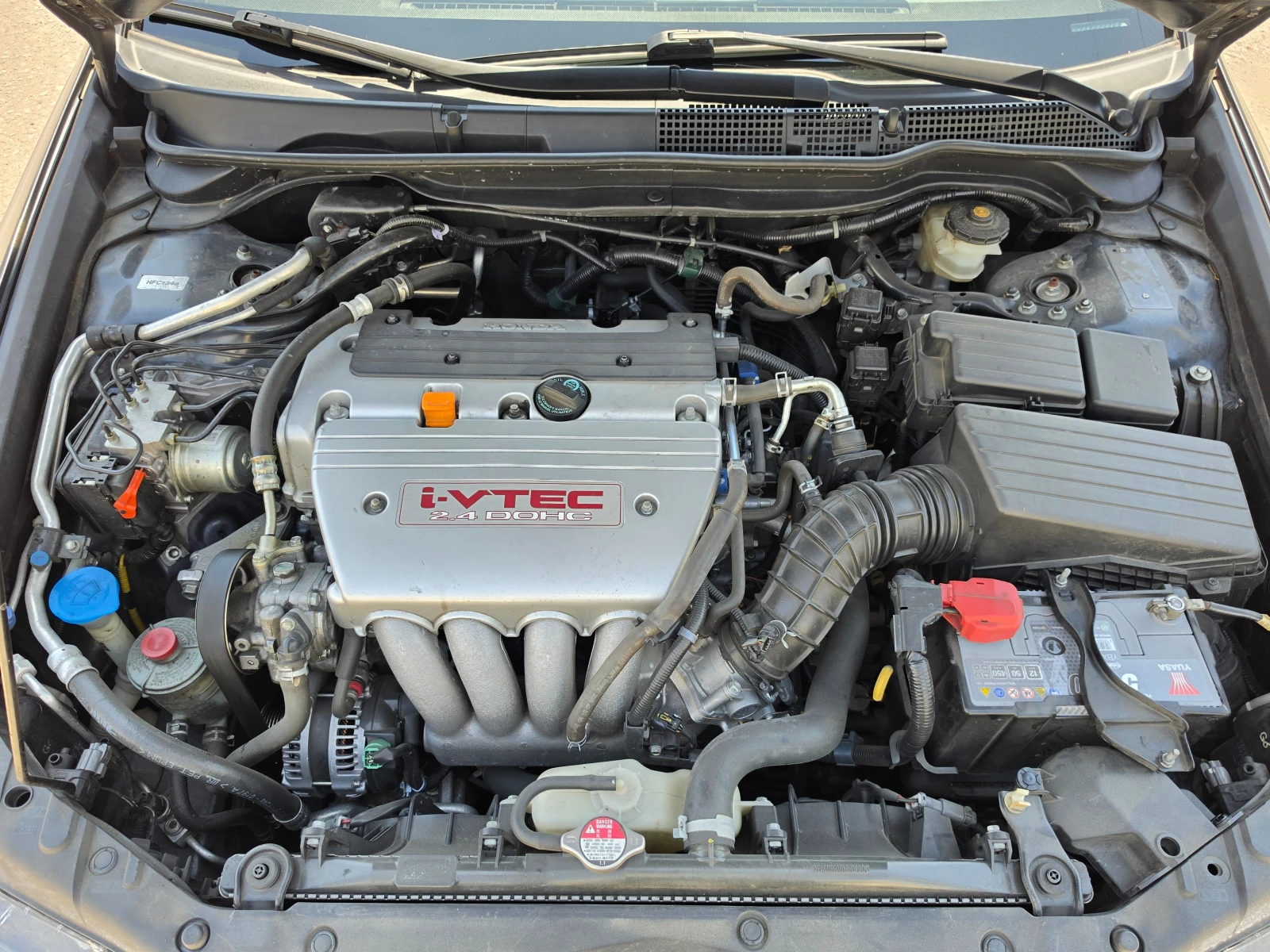 Honda Accord 2.4i-VTEC Executive Facelift NAVI, снимка 9 - Автомобили и джипове - 55659966
