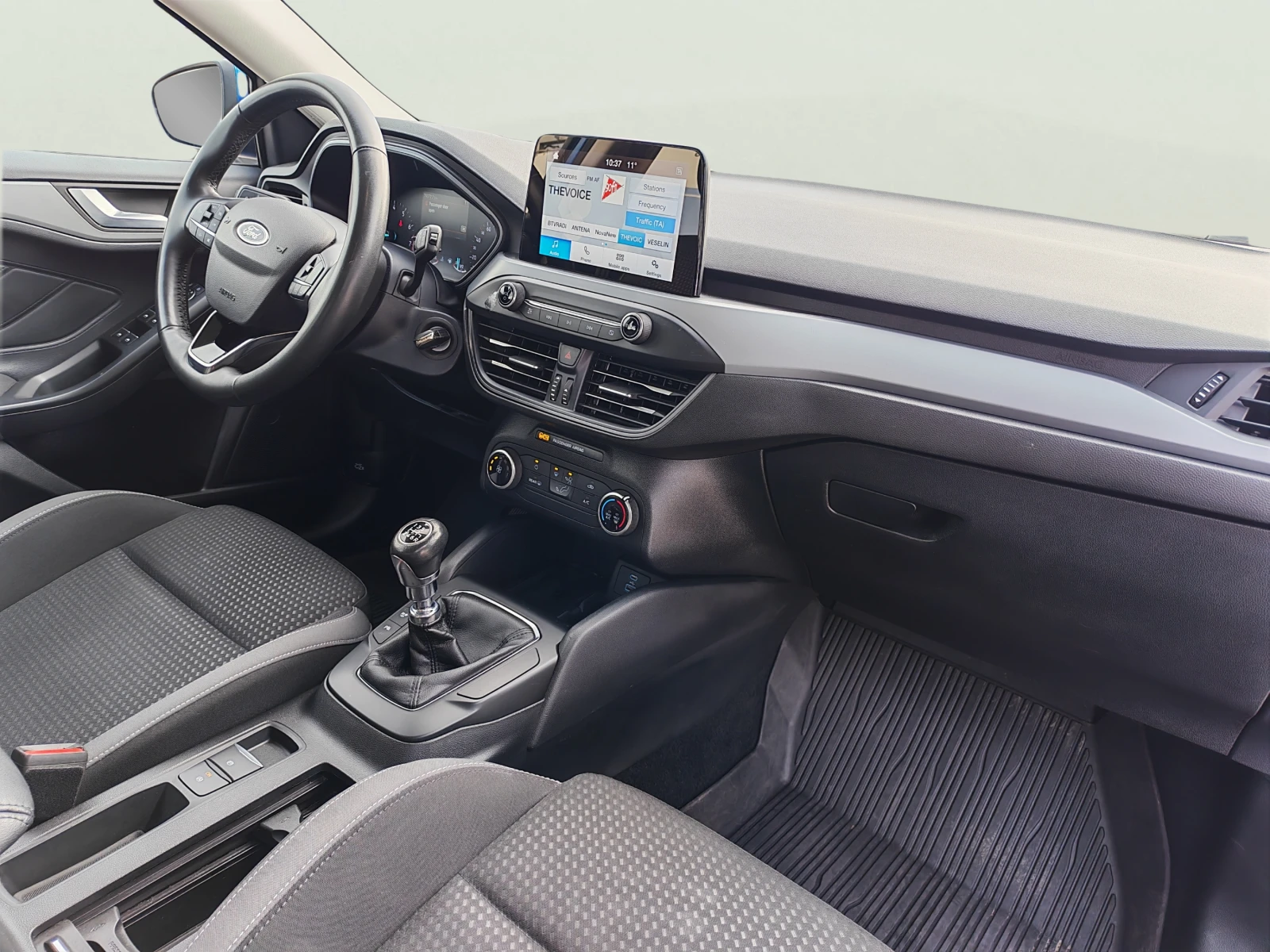 Ford Focus 1.0 EcoBoost, снимка 11 - Автомобили и джипове - 56468070