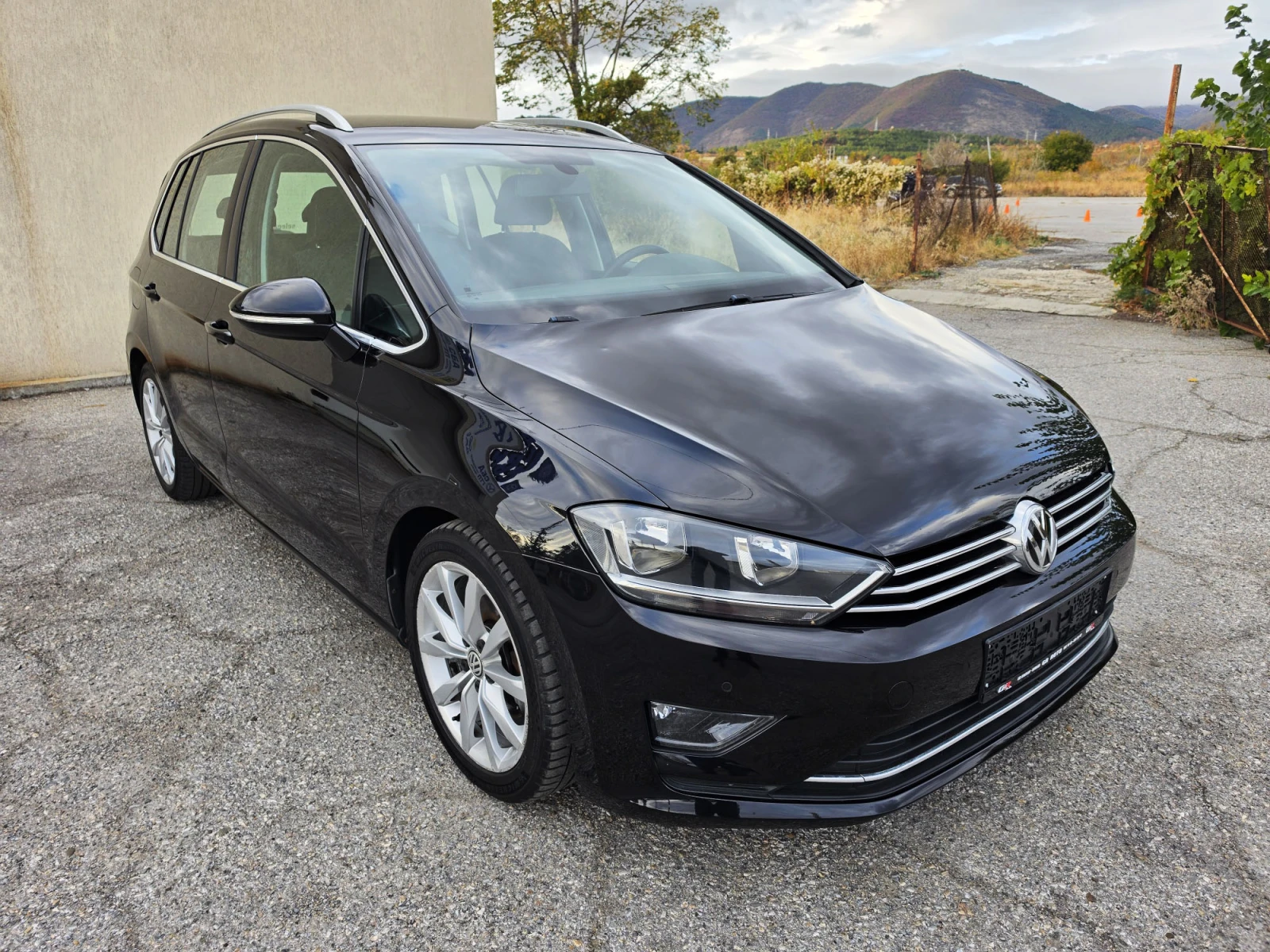 VW Golf 1.6 TDI SPORTSVAN NIGHLINE | Mobile.bg � ����������� 3