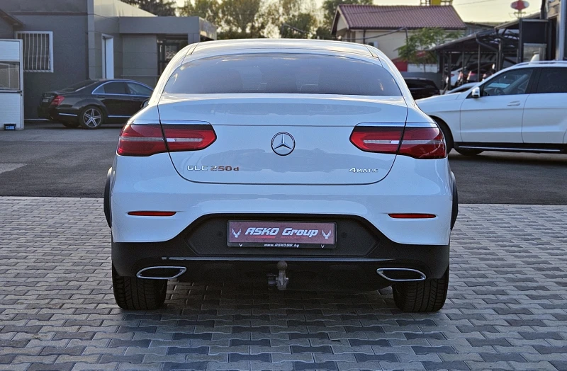 Mercedes-Benz GLC 250 ! AMG/GERMANY/DISTR/360CAM/ПОДГРЕВ/LINE AS/AIR/LIZ, снимка 6 - Автомобили и джипове - 47589701