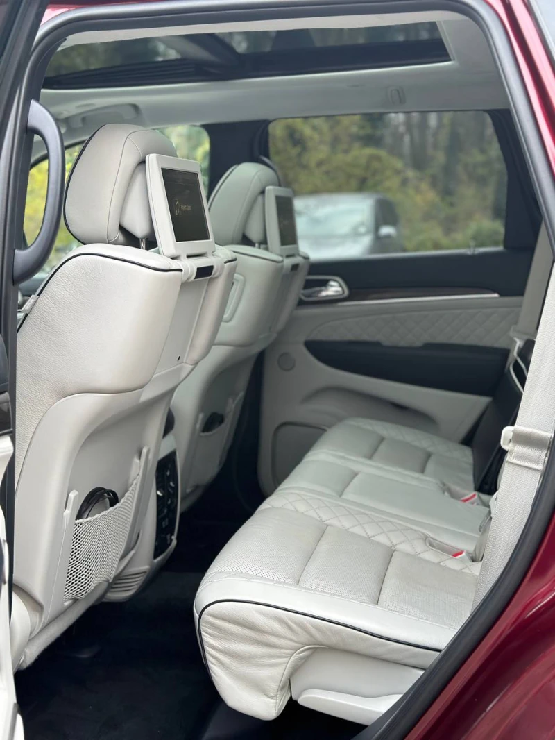 Jeep Grand cherokee Summit /5.7/Sky Gray INTERIOR/ FULL, снимка 14 - Автомобили и джипове - 52733163