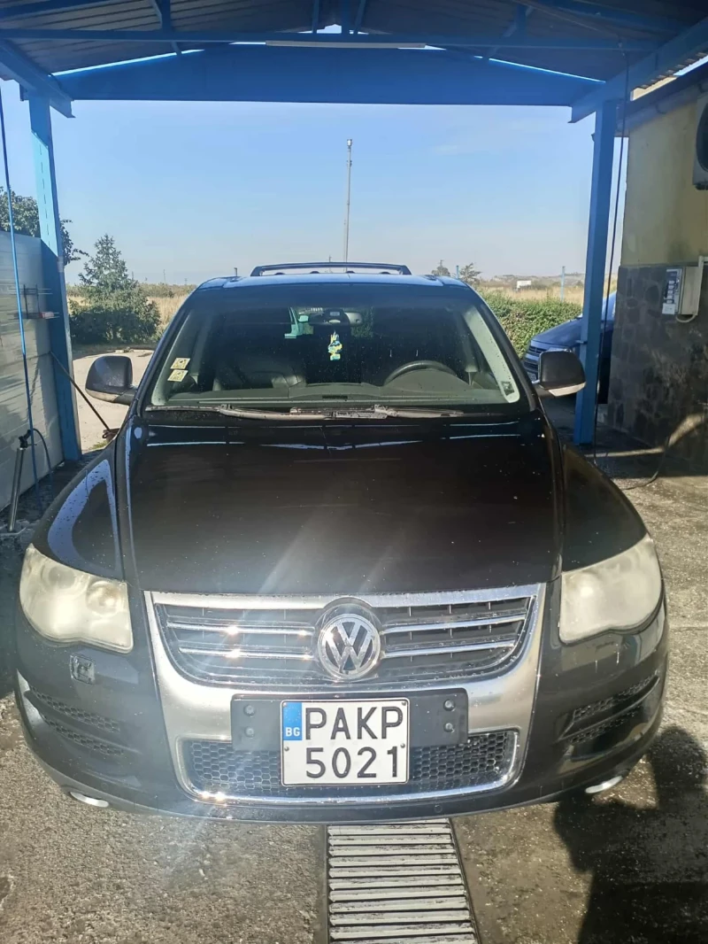 VW Touareg 2.5, снимка 2 - Автомобили и джипове - 52793659