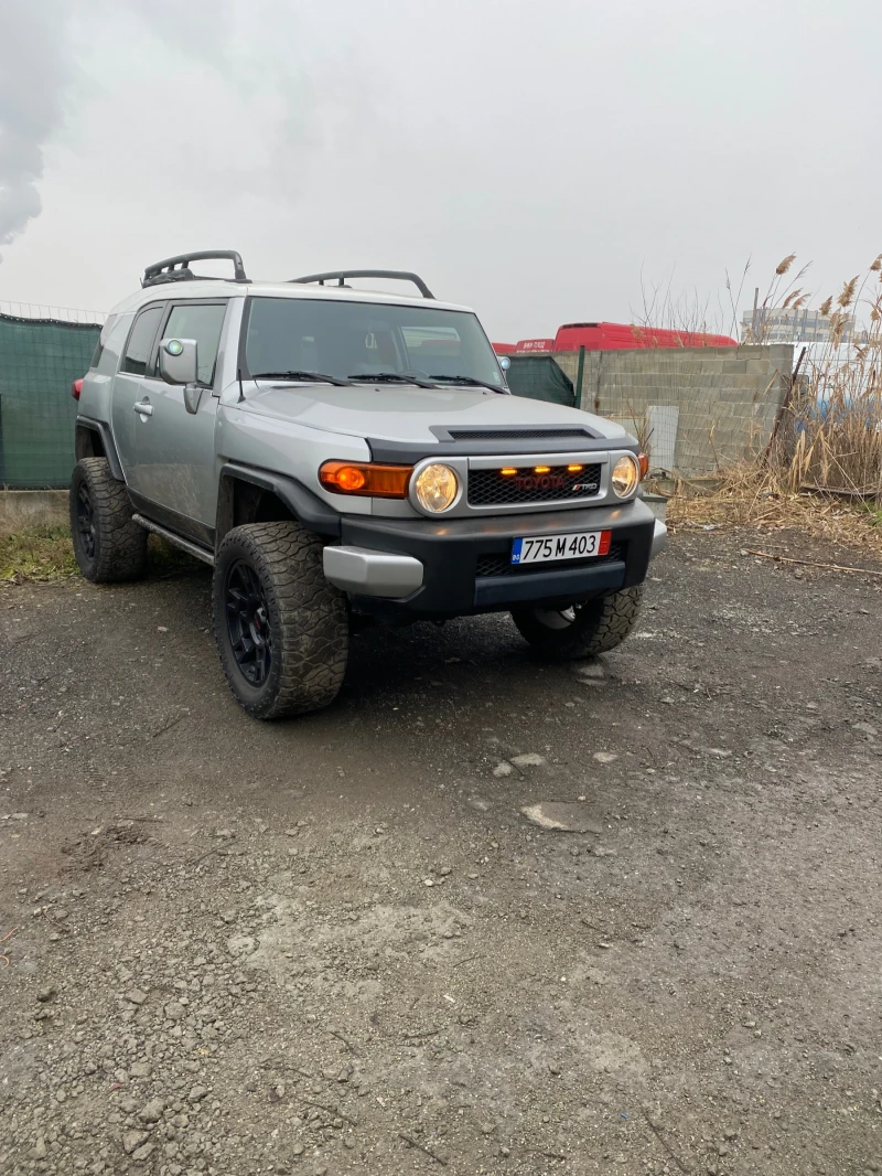 Toyota Fj cruiser TRD 4.0 V6, снимка 2 - Автомобили и джипове - 53201468