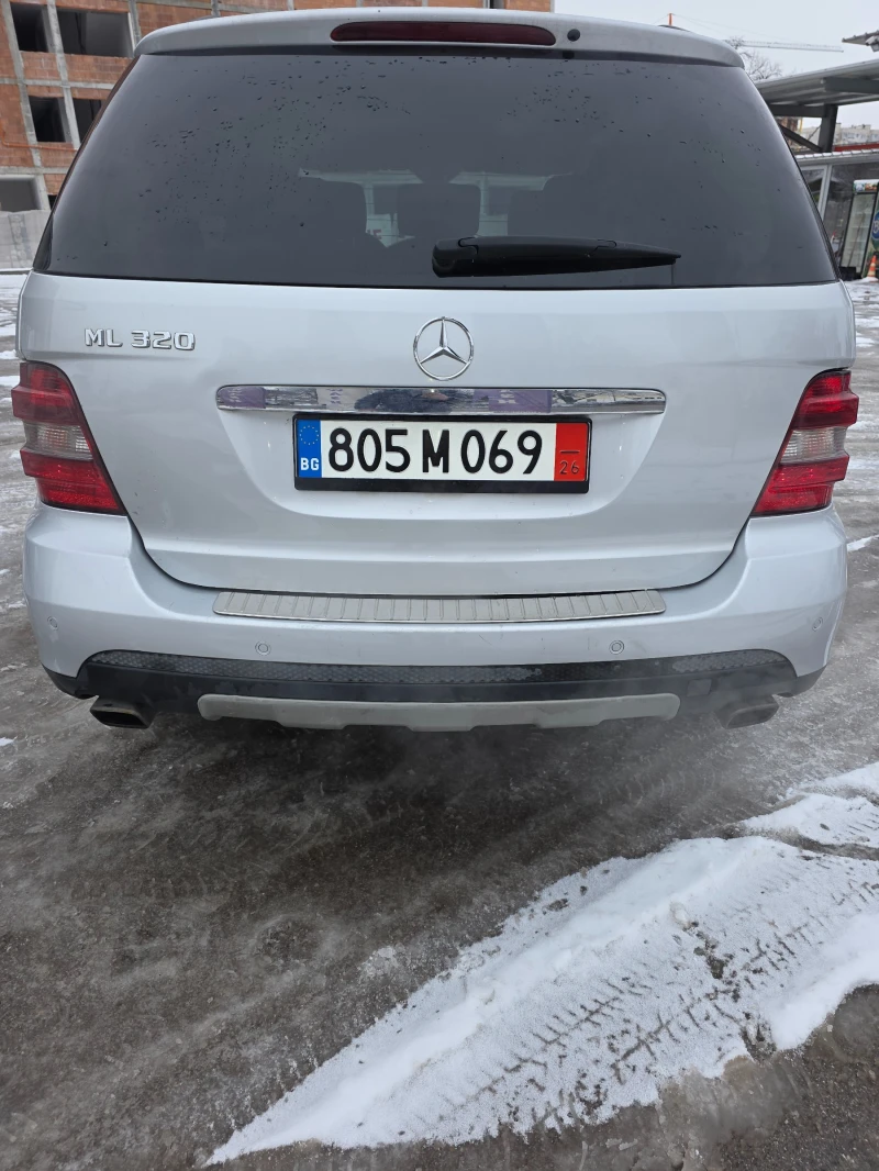 Mercedes-Benz ML 320 SPORT, снимка 5 - Автомобили и джипове - 53327823