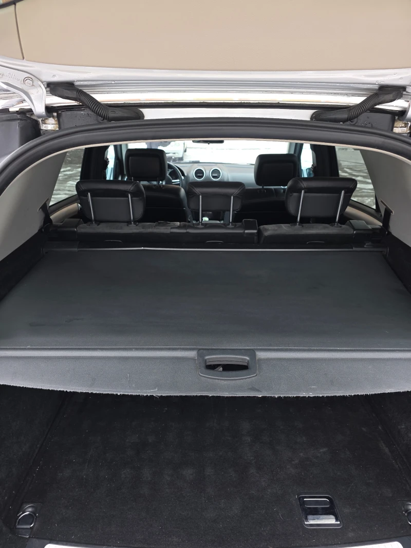 Mercedes-Benz ML 320 SPORT, снимка 11 - Автомобили и джипове - 53327823