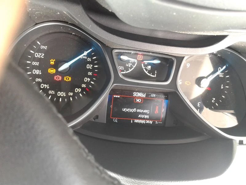 Ford Kuga 2.0d-na 4asti, снимка 11 - Автомобили и джипове - 23159828