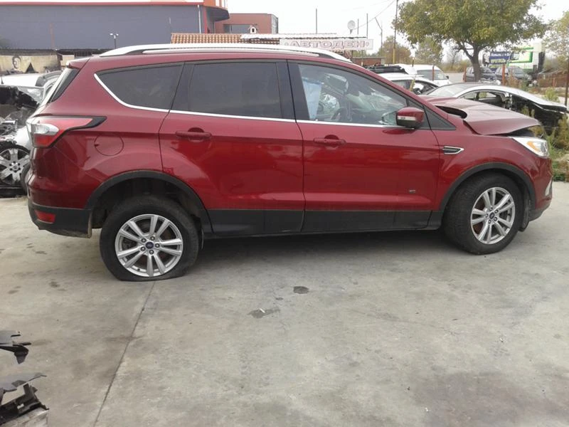 Ford Kuga 2.0d-na 4asti, снимка 13 - Автомобили и джипове - 23159828