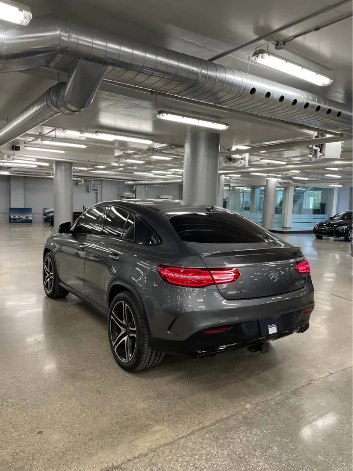 Mercedes-Benz GLE 43 AMG COUPE * DISTRONIC * 360 CAMERA * 22 ЦОЛА * CARFAX  - изображение 2