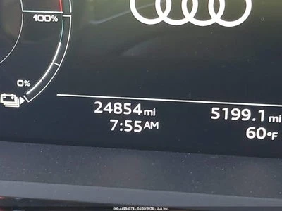 Audi Q8 E-TRON PRESTIGE QUATTRO, снимка 14 - Автомобили и джипове - 54810902