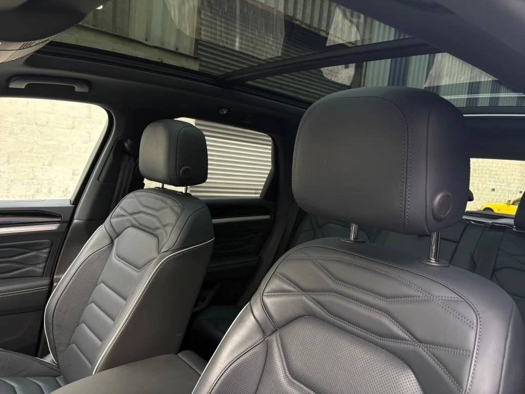 VW Touareg 3.0 TDI R-Line 4M, снимка 14 - Автомобили и джипове - 9805172