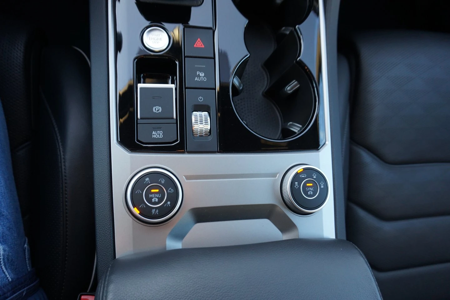 VW Touareg V6 TDI BMT 4MOTION - изображение 10