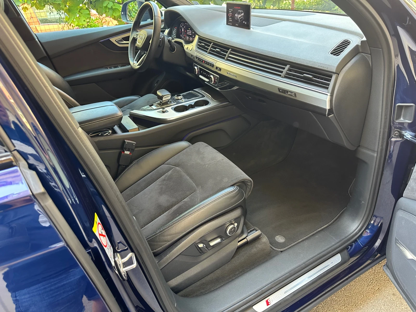 Audi Q7 50TDI quattro 3xSline цялостно обслужена - изображение 10