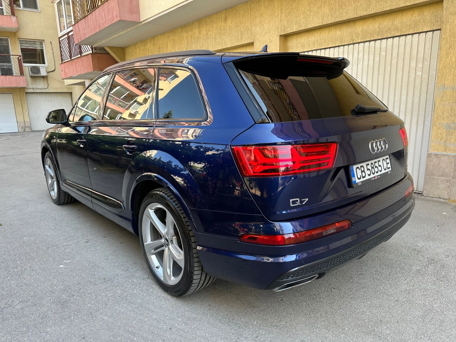 Audi Q7 50TDI quattro 3xSline цялостно обслужена - изображение 6