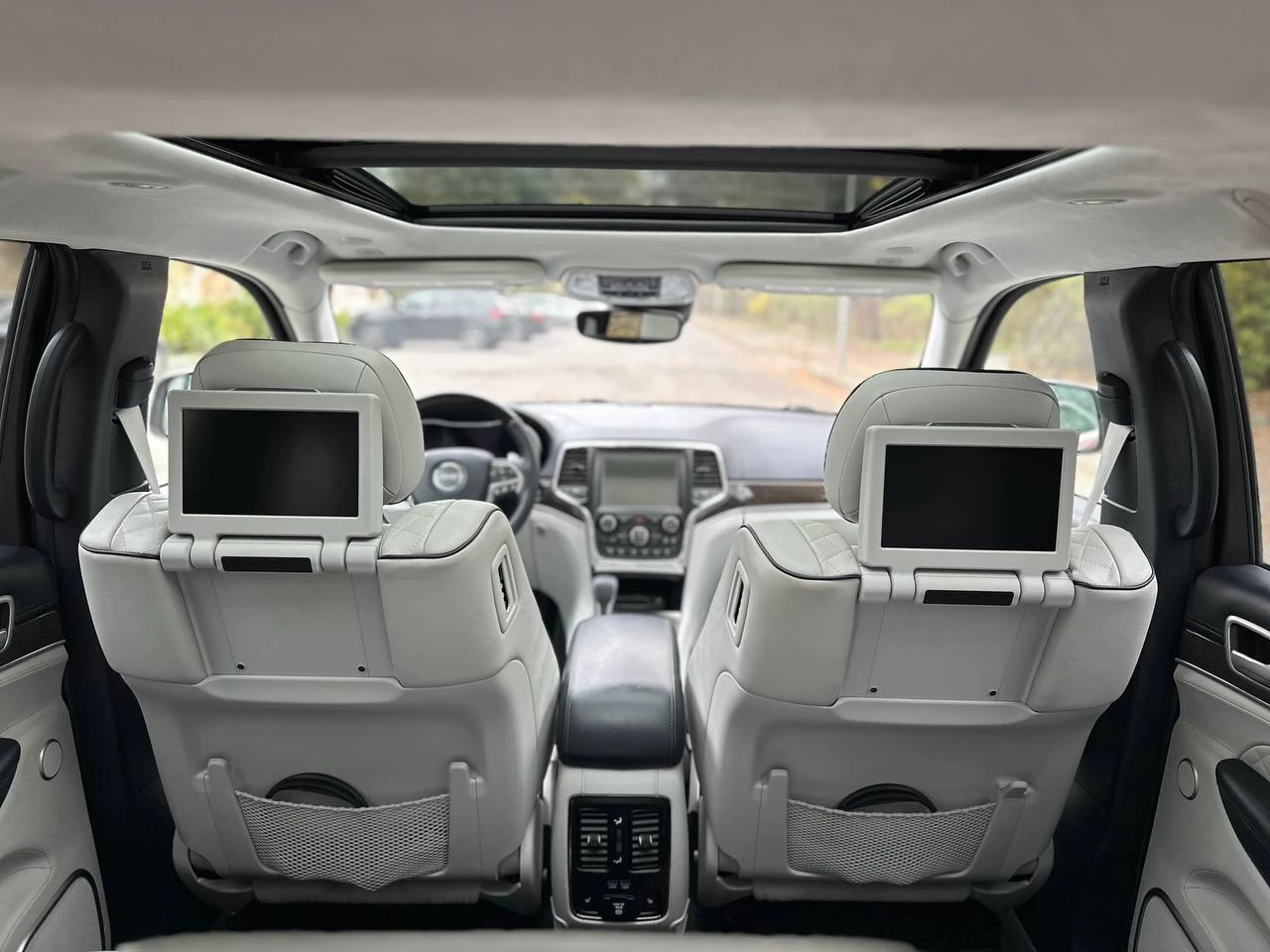 Jeep Grand cherokee Summit /5.7/Sky Gray INTERIOR/ FULL | Mobile.bg   11