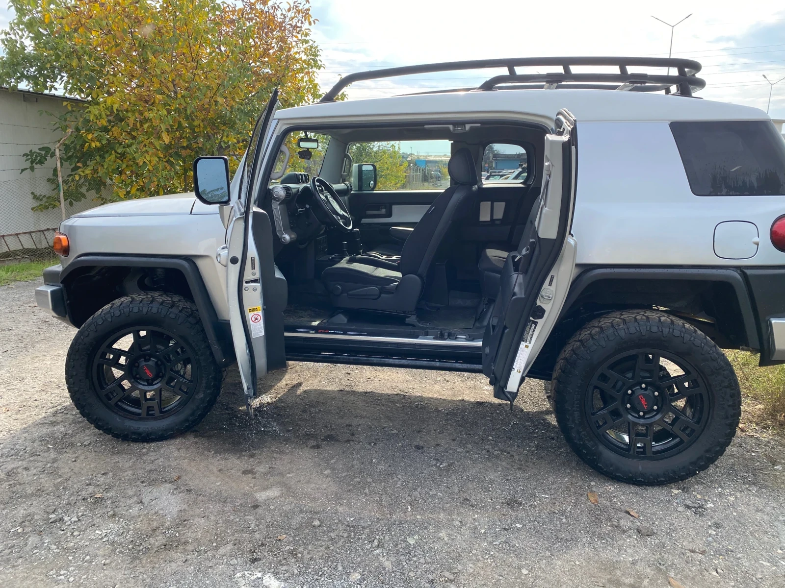 Toyota Fj cruiser TRD 4.0 V6 - изображение 10
