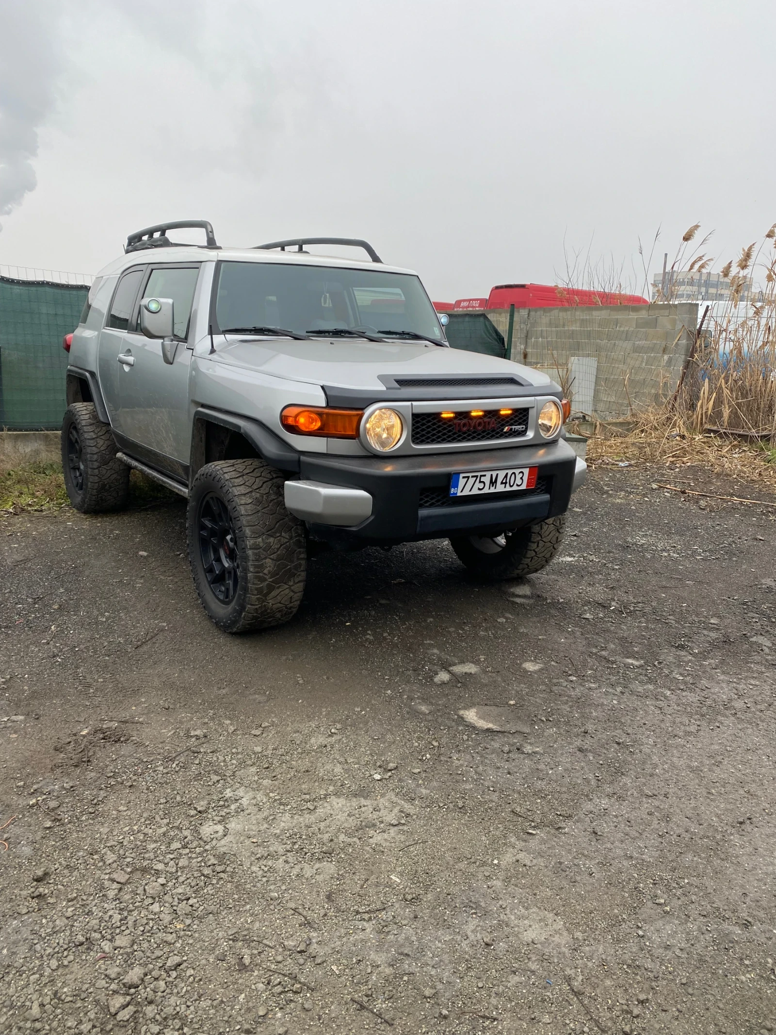 Toyota Fj cruiser TRD 4.0 V6 - изображение 2