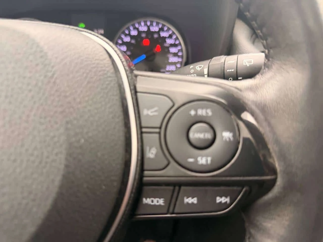 Toyota Rav4 HYBRID XLE AWD * ������� �����/�������* ������*  | Mobile.bg � ����������� 11