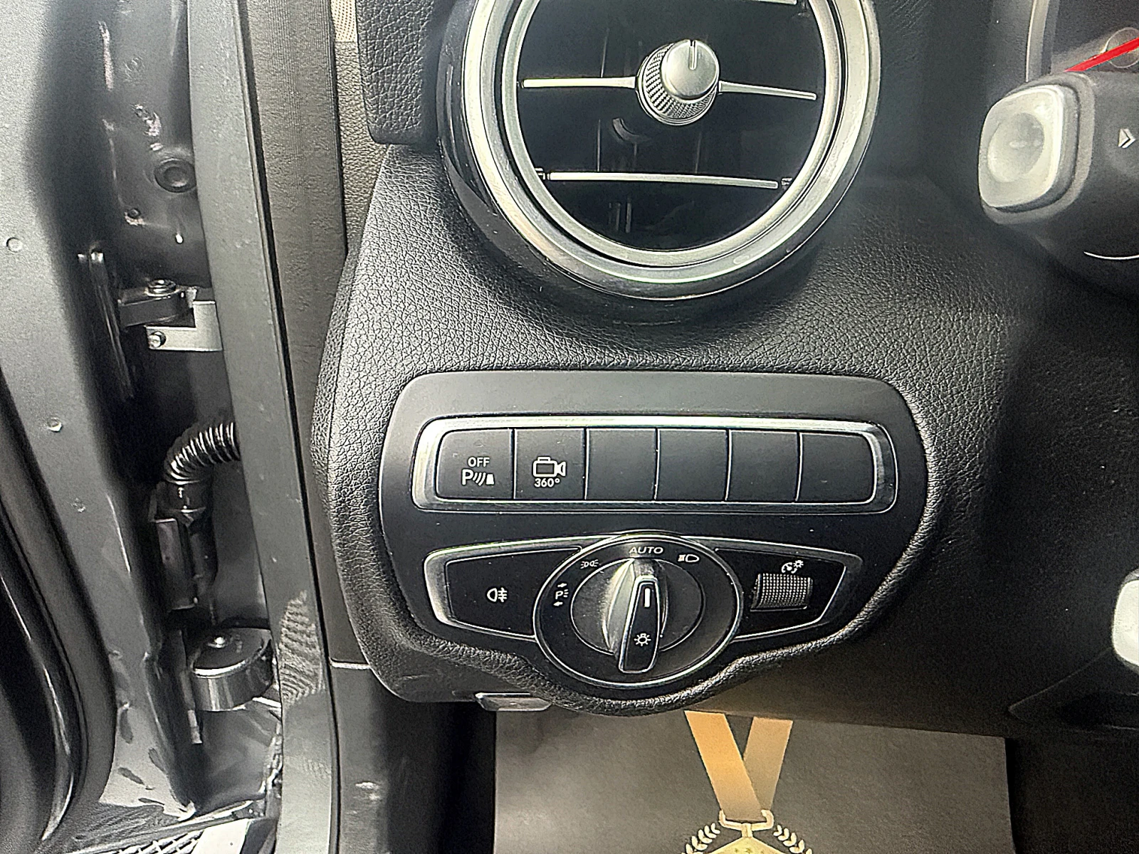 Mercedes-Benz GLC 250 PANORAMA/AMG-Line/360-kamera/СОБСТВЕН ЛИЗИНГ, снимка 10 - Автомобили и джипове - 53877134