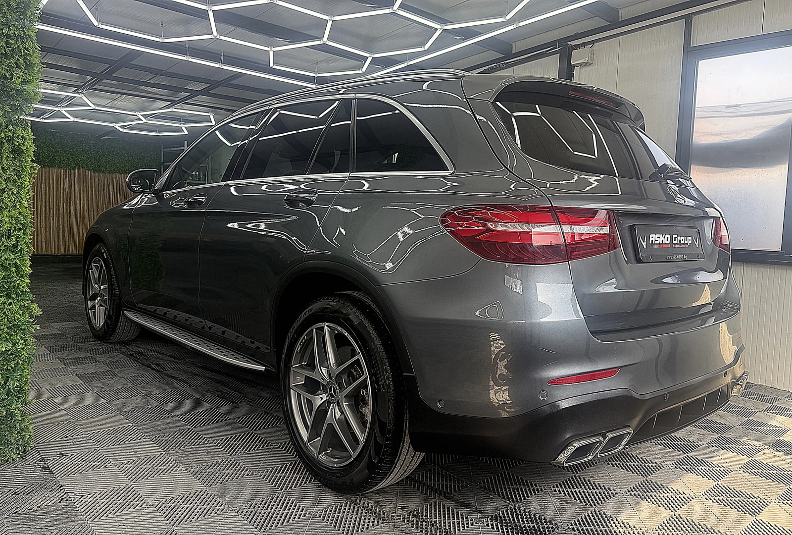 Mercedes-Benz GLC 250 PANORAMA/AMG-Line/360-kamera/СОБСТВЕН ЛИЗИНГ, снимка 4 - Автомобили и джипове - 53877134