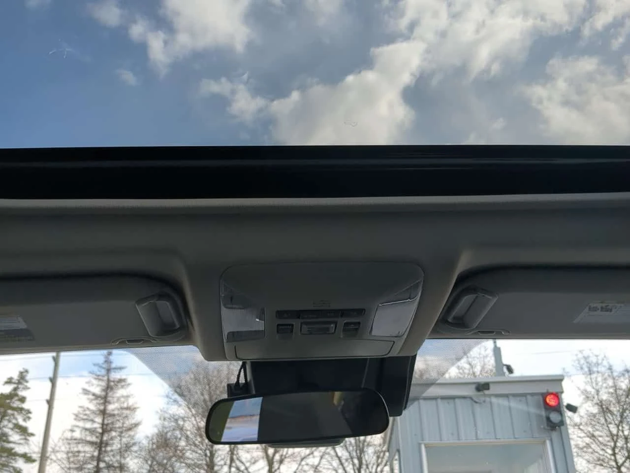 Toyota Rav4 * Hybrid XLE * 2 �����* PANO* KEYLESS* �������*  | Mobile.bg � ����������� 15