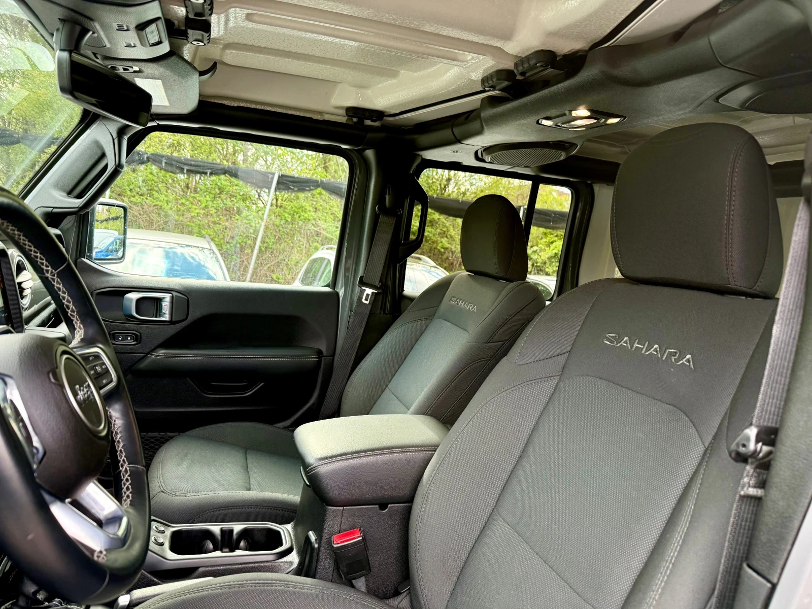 Jeep Wrangler Unlimited, снимка 13 - Автомобили и джипове - 54299124