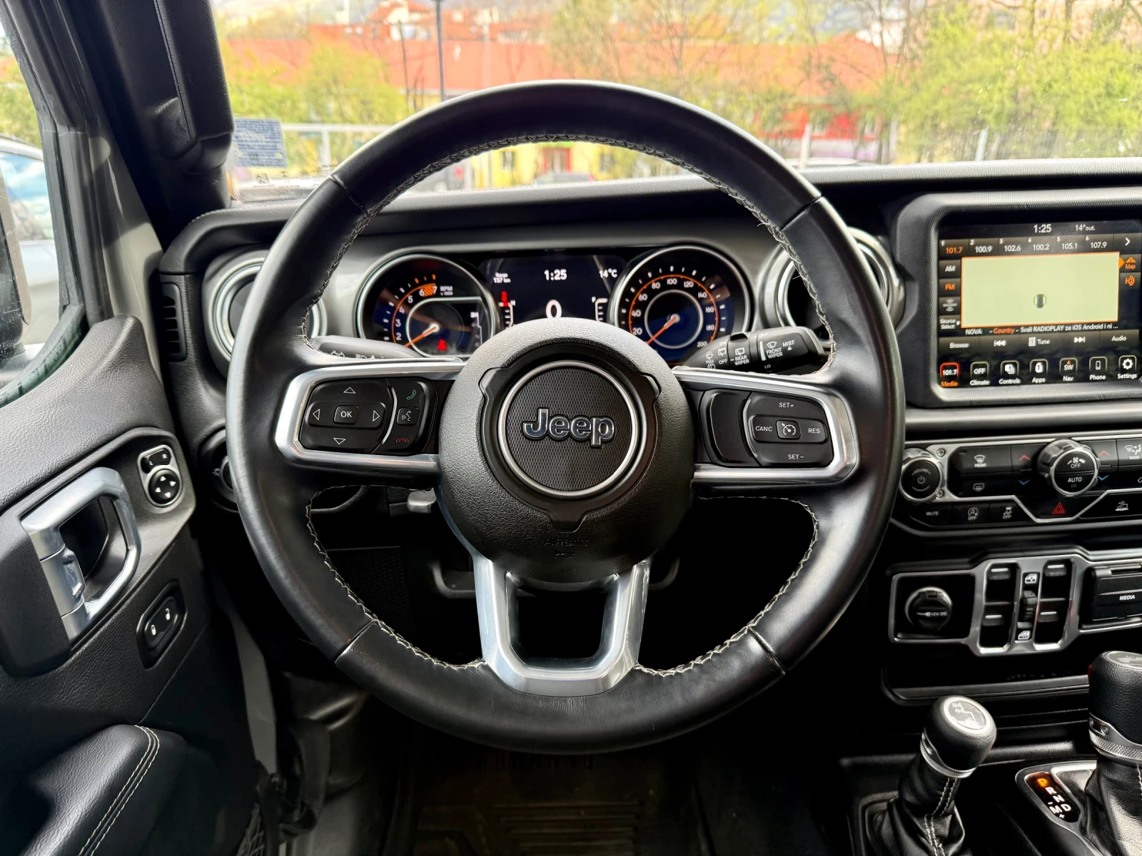 Jeep Wrangler Unlimited, снимка 8 - Автомобили и джипове - 54299124