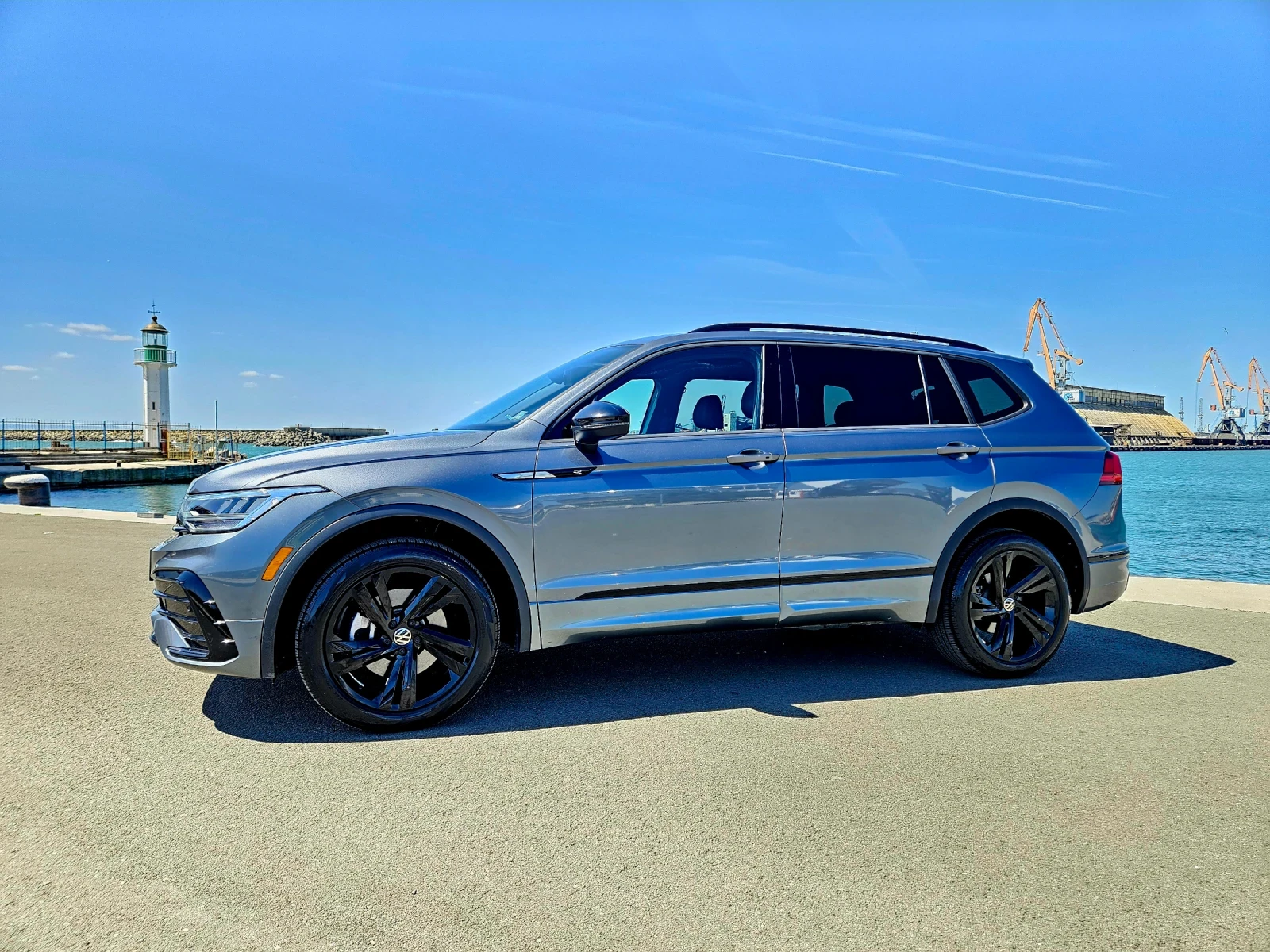 VW Tiguan R-line Black Edition, снимка 4 - Автомобили и джипове - 54370241