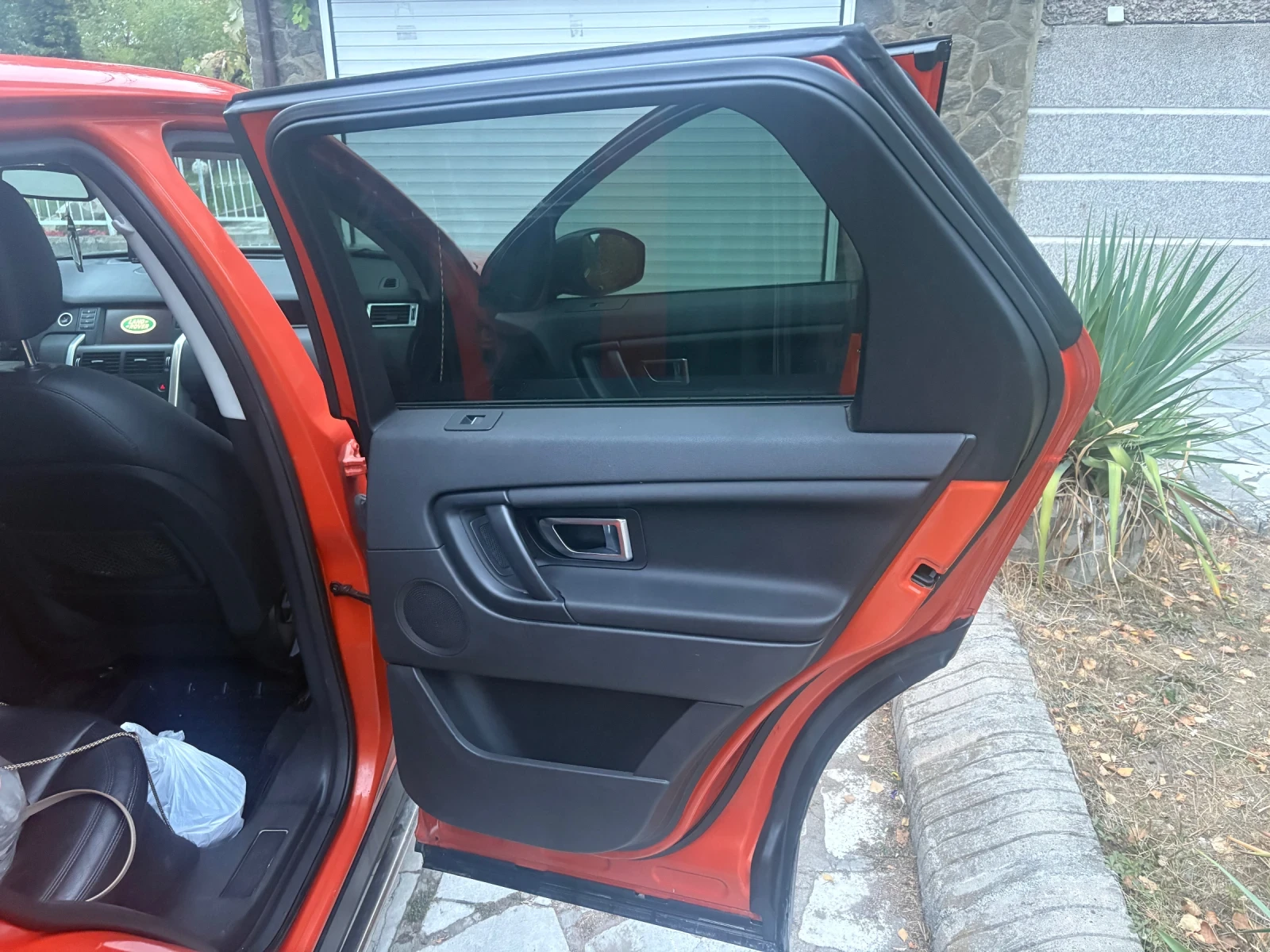 Land Rover Discovery Sport 4x4, снимка 15 - Автомобили и джипове - 56226792