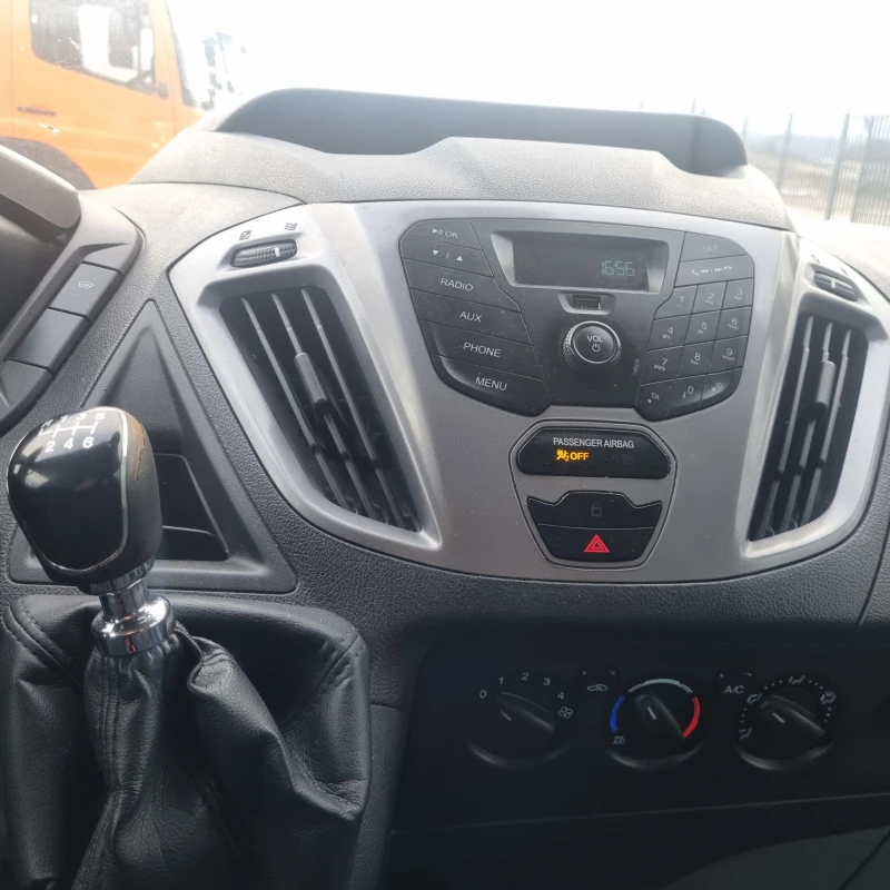 Ford Transit Custom 2.2D Maxi, снимка 7 - Бусове и автобуси - 48181429