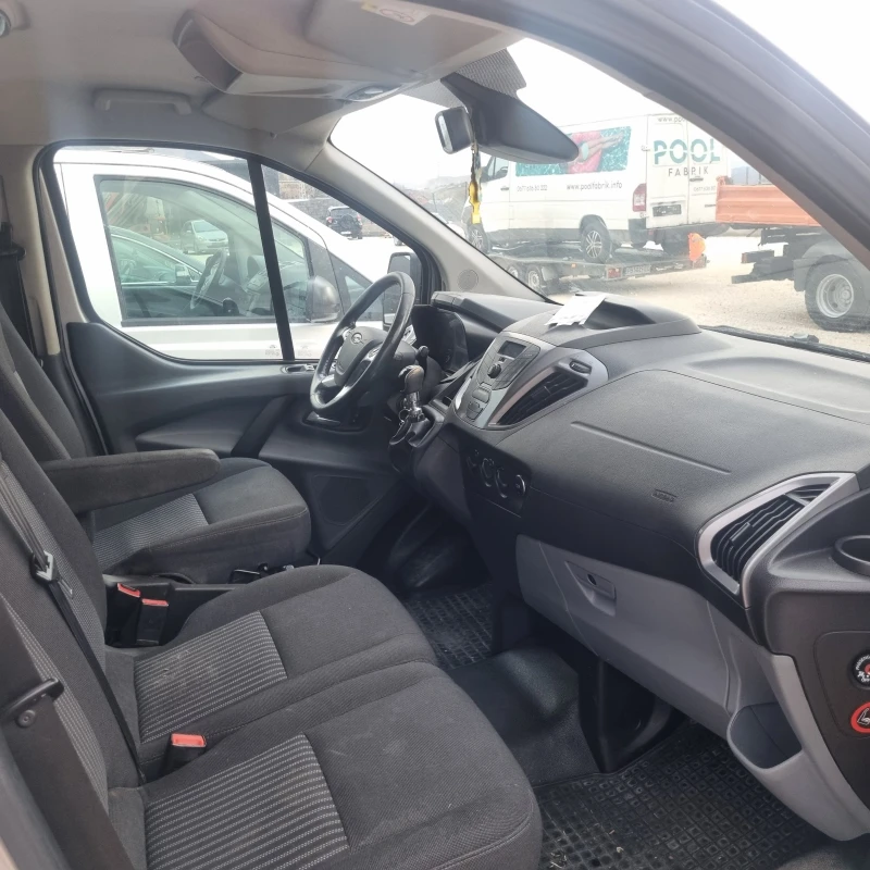 Ford Transit Custom 2.2D Maxi, снимка 6 - Бусове и автобуси - 48181429